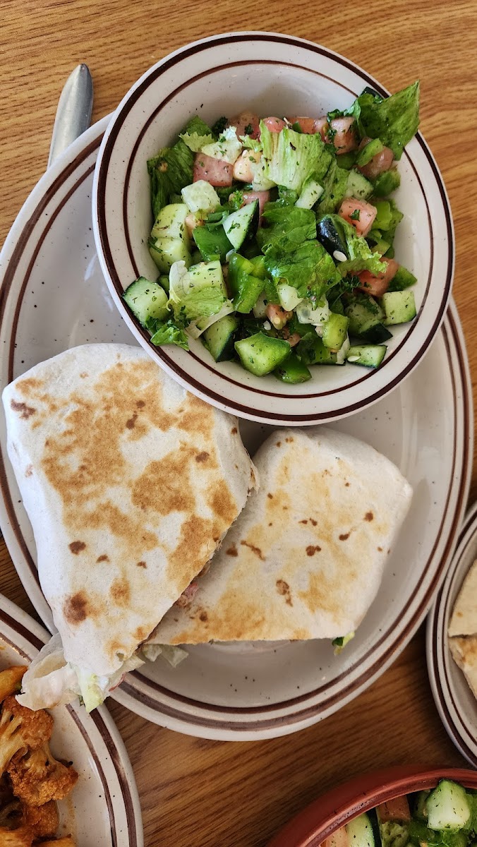 Sara's Mediterranean Café & Grill-10