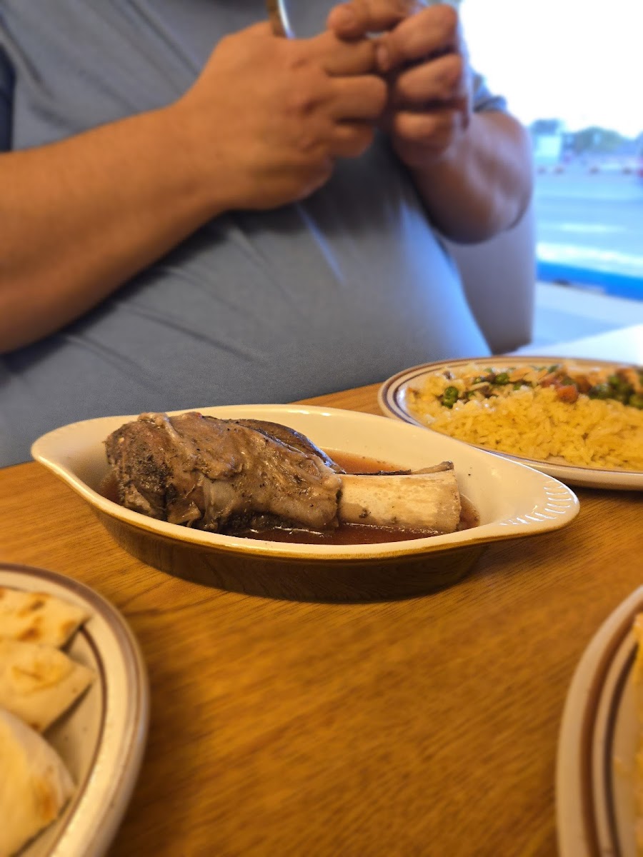 Sara's Mediterranean Café & Grill-9